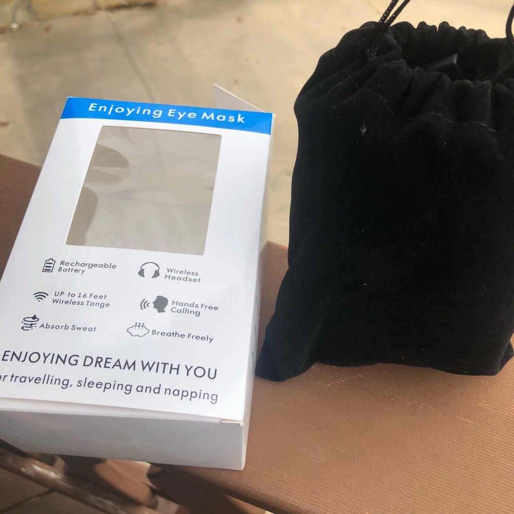 Bluetooth eyemask